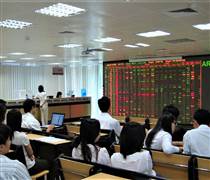 Đón tuần giao dịch mới: Cơ hội mở rộng, tránh mua đuổi cổ phiếu tăng nóng