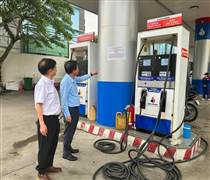 Tổng Công ty Dầu Việt Nam (PVOIL) bị phạt 130 triệu đồng