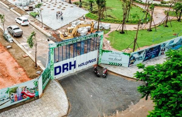 DRH: Chủ tịch DRH Holdings Phan Tấn Đạt đăng ký mua vào gần 