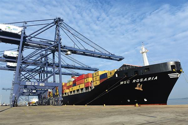 Cơn ác mộng khó tìm container, tàu chậm và hủy chuyến vẫn ch