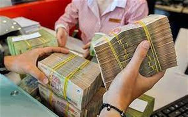 Nhiều ngân hàng công bố biểu lãi suất huy động mới từ tháng 