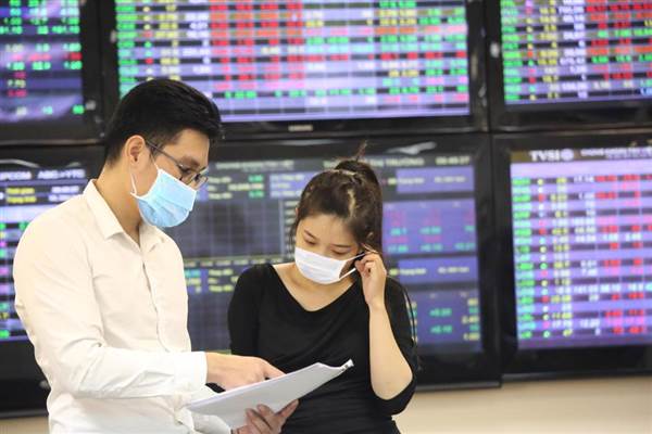 Chứng khoán Việt lỡ hẹn nâng hạng thị trường: Vì sao và làm 