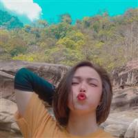 Annie Trương