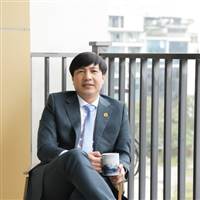 Atvinlift. Huỳnh Hùng