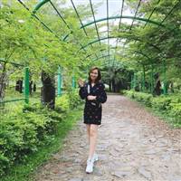 Mackyky Nguyễn Vân Anh