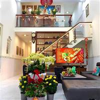 Con Người Thật
