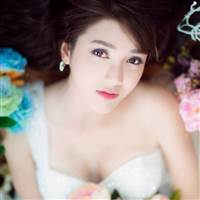 Thỏ Non Ôm Chứng